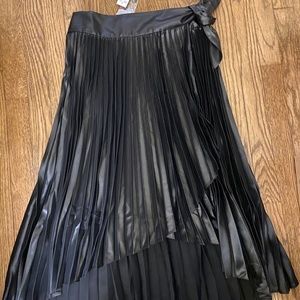 NWT Pleated Midi Skirt White House Black Market